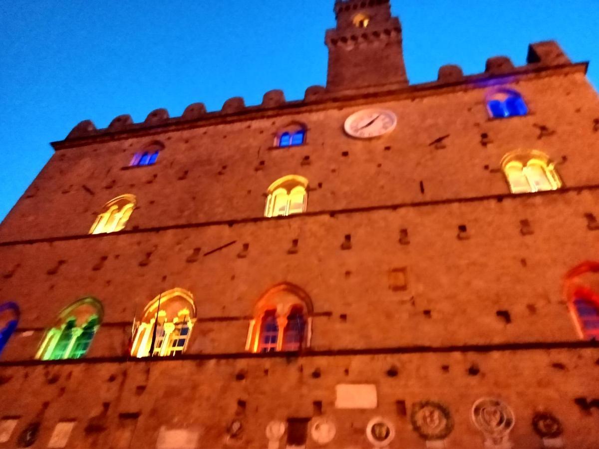 Appartamento Il Mandorlo Nel Centro Di ヴォルテッラ エクステリア 写真